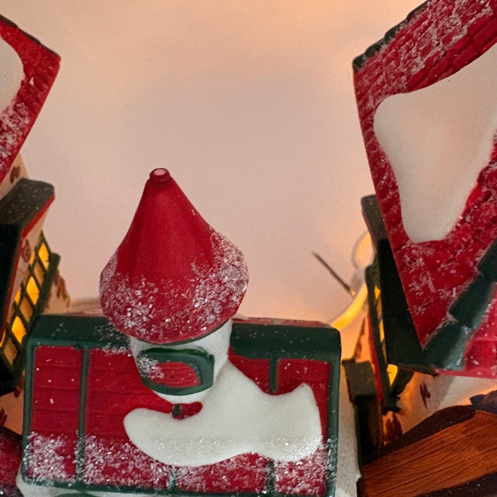 Department 56 North Pole Dolls & Santas Bear Works Village Missing Flag - Picture 2 of 9